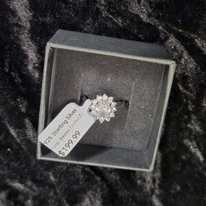 Dazzling Silver Floral Ring